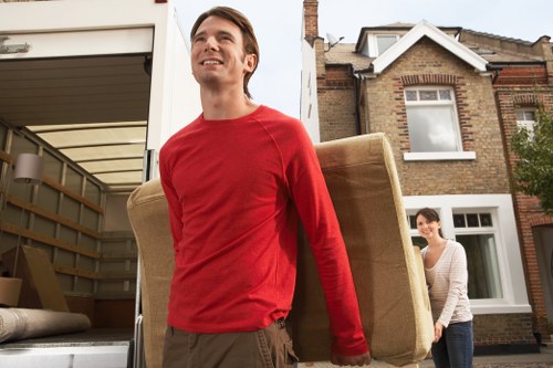Packing and transport support for removals and storage in Stjohns