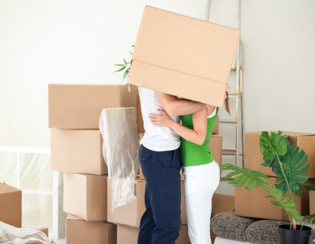 Packing and organizing a self storage unit in Stjohns